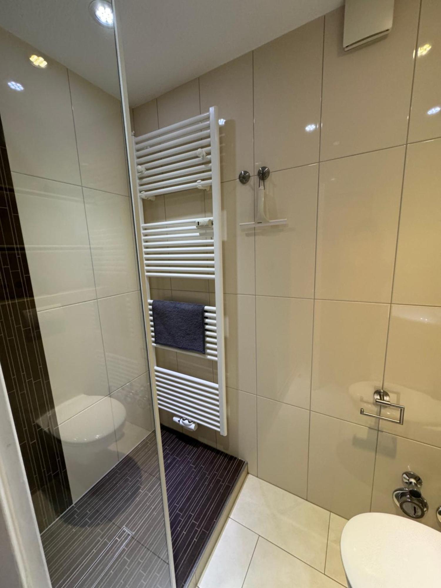 Traumhafte Ferienwohnung - Direkter Meerblick - 50M Zum Strand In Cuxhaven Duhnen In 1A Lage Im Haus Seehuette Eksteriør billede
